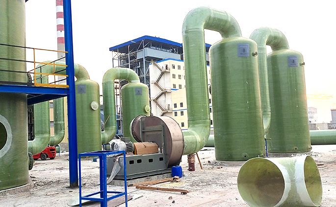 年產(chǎn)10萬(wàn)噸聚氯化鋁尾氣吸收安裝現(xiàn)場(chǎng)